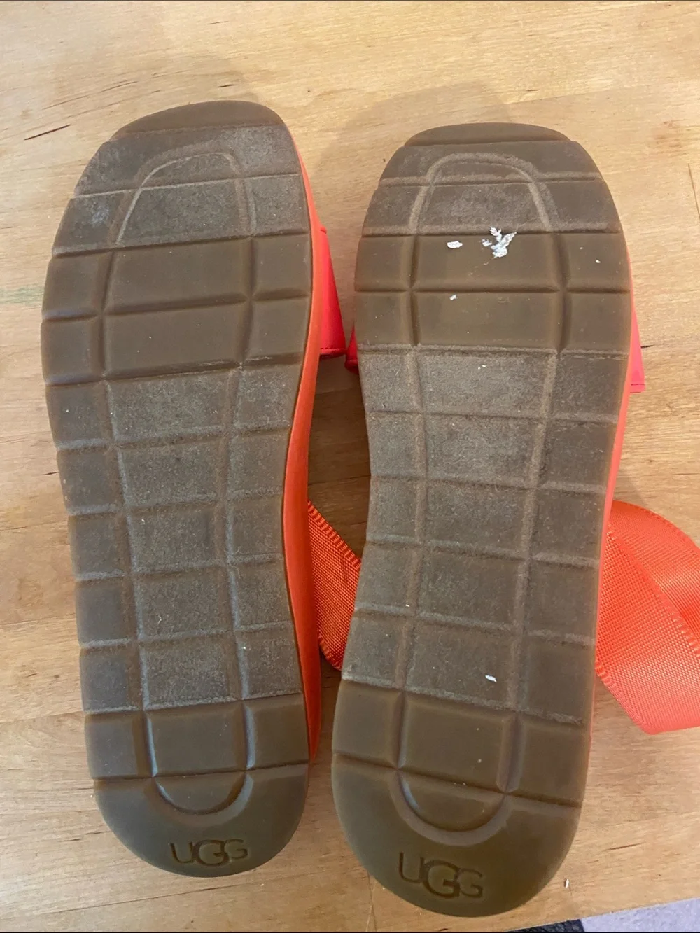 UGG vibrant orange
